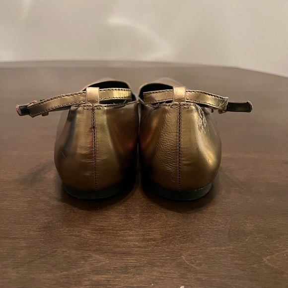 Gold ankle strap flats - Picture 3 of 7